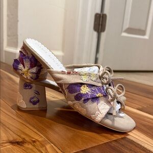 Floral Embroidered Heels in Purple and Cream
